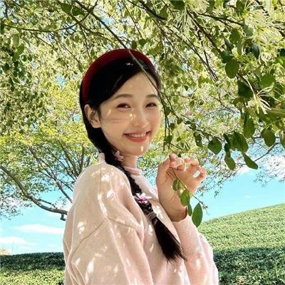 北京女子图鉴之助理女王海报